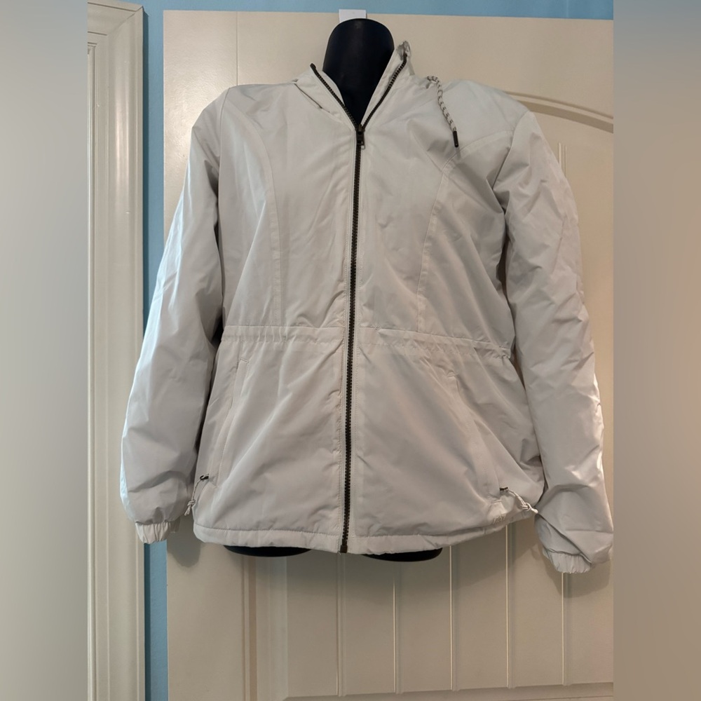Avalanche Cream Outdoor Jacket fleece lined.  Size xs